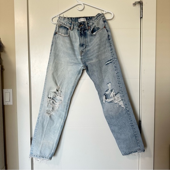 Size 4 Zara distressed jeans - Picture 10 of 11